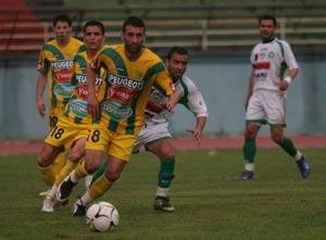 Football/Division 1: JS Kabylie close to Championship win while relegation threaten several lagging teams