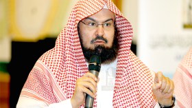 “على القادة والعلماء ألا يكونوا سببا في فرقة المسلمين”