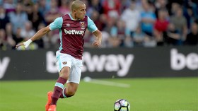 مدرب ويستهام يعبر عن سعادته بإبعاد فغولي من “الكان”