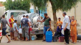العطش يدفع سكان قرية أيت محلة بالبويرة إلى الخروج إلى الشارع
