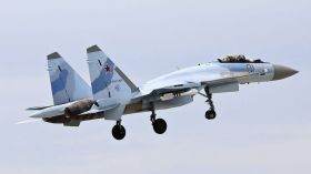 Flotte aérienne: L’Algérie se dote de nouveaux «Sukhoi Supejet» russes