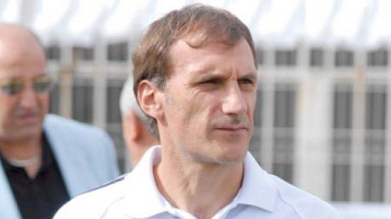 سوليناس: لم أرتكب خطأ جسيما كي تعاقبني الكاف بأربع مباريات