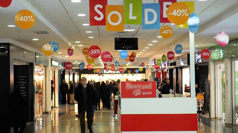 50 بالمائة من الملابس الشتوية كاسدة في المحلات!