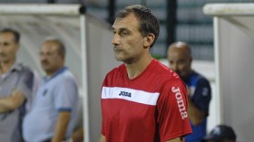 المعنويات منهارة ..سوليناس يتنصل من المسؤولية… والأنصار يحذرون من موسم أبيض