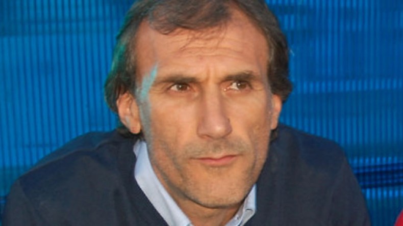 إدارة الحمراوة تؤكد اتفاقها النهائي مع المدرب الإيطالي سوليناس