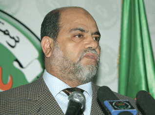 Anouar Malek porte plainte contre Boujerra Soltani devant la Cour d’Alger