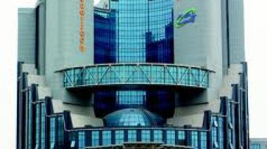 L'expert pétrolier Mourad Preure: “Sonatrach doit investir au Qatar et en Iran”