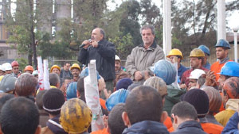 لوح لـ”الشروق”: منتفعون من الاستيراد أججوا الإضرابات ضد سياسة الرئيس في التصنيع