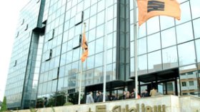 شركة‭ ‬مصرية‭ ‬‮”‬تستنزف‮”‬‭ ‬عمال‭ ‬جزائريين
