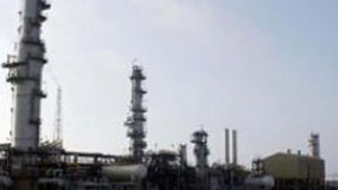 عمال‭ ‬المديرية‭ ‬الجهوية‭ ‬لسوناطراك‭ ‬بحاسي‭ ‬الرمل‭ ‬يقررون‭ ‬الإضراب‭ ‬عن‭ ‬الطعام
