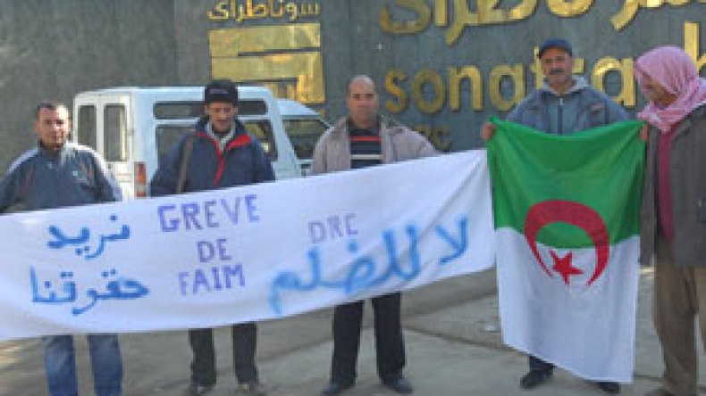 عمال‭ ‬‮”‬سوناطراك‮”‬‭ ‬بيطوة‭ ‬يضربون‭ ‬عن‭ ‬الطعام‭ ‬ببراقي‭ ‬