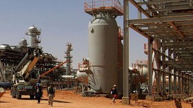 تجاذبات بين العمال وإدارات الشركات البترولية بأدرار