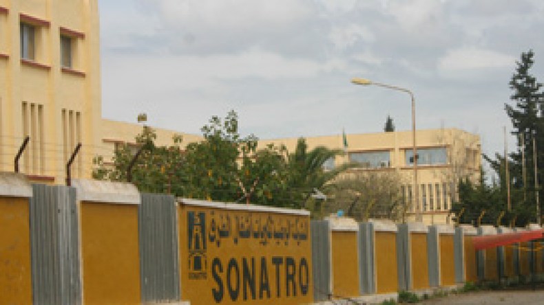 التحقيق مع 20 إطار في قضايا تبديد المال العام بشركة “سوناطرو”