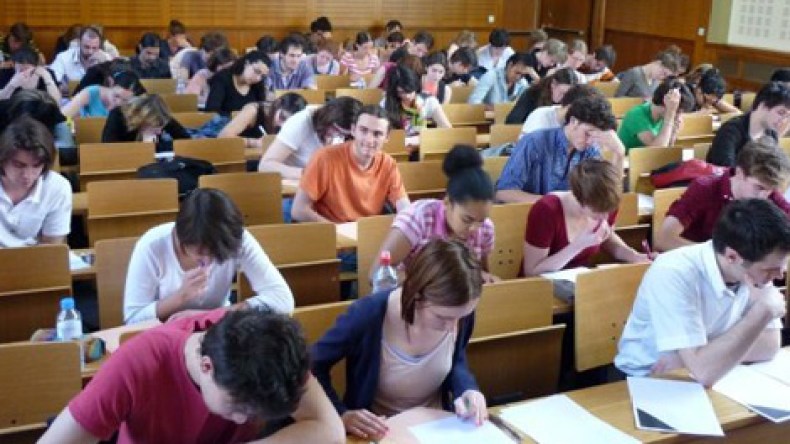 الجنسية الجزائرية الأكثر تمثيلا في جامعات باريس