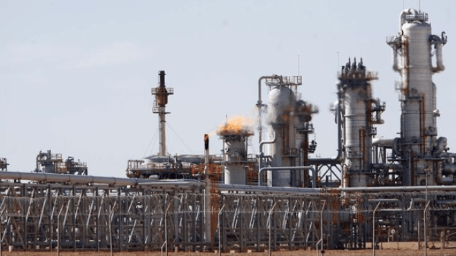 إقصاء البطالين من الشركات النفطية يؤجج الشارع بحاسي مسعود