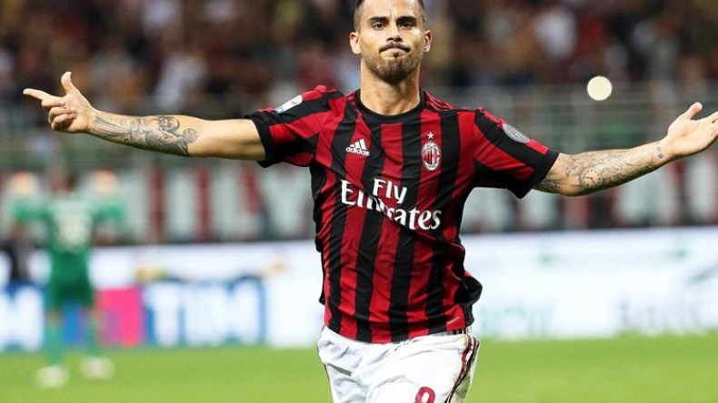 تشيلسي يستخدم الشرط الجزائي لإعادة لاعب ليفربول السابق إلى إنجلترا