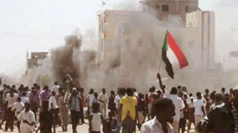 السودان يعتقل 700 شخص خلال أسبوع من الاحتجاجات