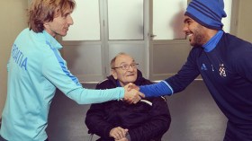 سوداني يحظى بزيارة من مودريتش