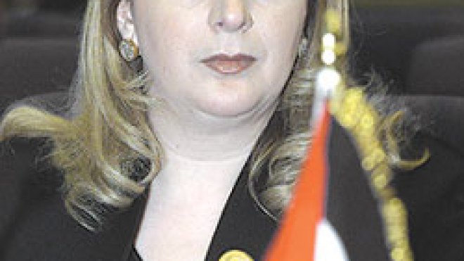 تونس: مذكرة توقيف دولية بحق سهى عرفات