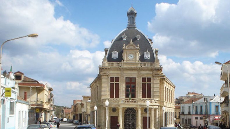 مقاضاة 50 “مستثمرا” واسترجاع 90 هكتارا من العقار بسوق أهراس