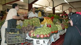 “الرخى يدهش”.. يغري الجزائريين للتزاحم بالأسواق الموازية