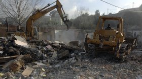 مواطنون يعانون لاقتناء حاجياتهم من الأسواق المغطاة والمراكز التجارية