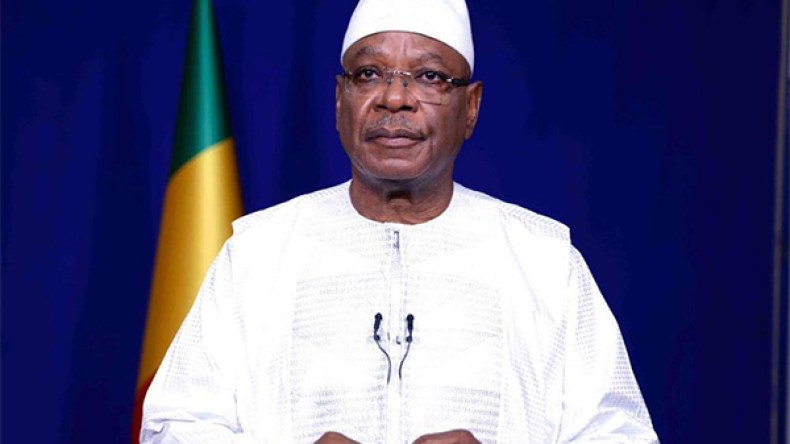 الوزير الأول المالي في الجزائر قبيل اجتماع باريس