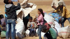 المُرحلون سوريون ويمنيون وفلسطينيون دخلوا بجوازات مزورة