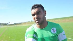 البلجيكيون يريدون تشتيت تركيز سوداني بعرض من نادي أندرلخت