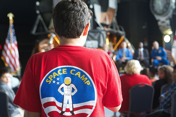 Six Algériens sélectionnés pour “Race to space” aux USA