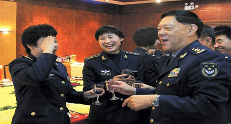 La Chine envoie samedi sa première femme dans l'espace