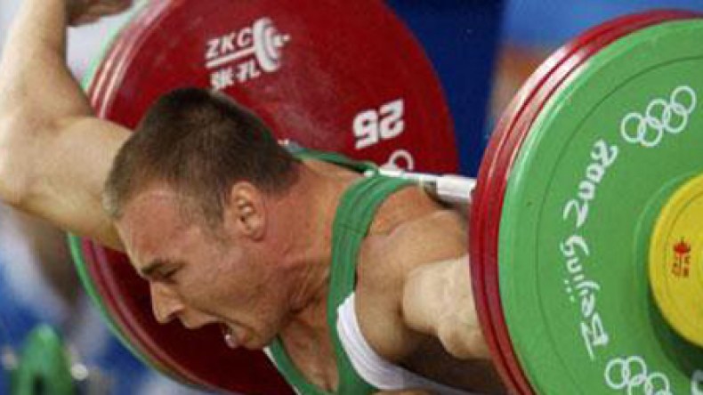 Championnat d’Afrique d’haltérophilie : trois médailles d’or pour l’Algérien Laariki