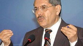 أنصار الحمراوة يحاصرون الوزير جيار ويطالبون بإسقاط محياوي