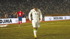 President of Football Federation pressures the coach to make changes in the line-up