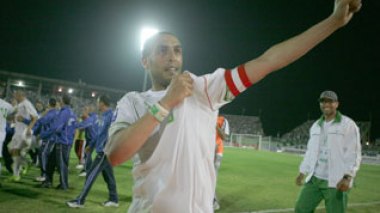 Algeria football players resolved to participate in charity activities