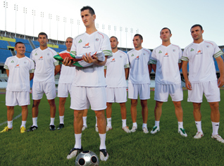 â€œAlgeria will come back with the qualification from Egyptâ€ coach says