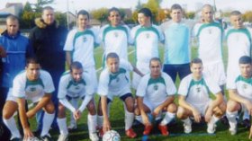 فريق يلم شمل الجزائريين بفرنسا