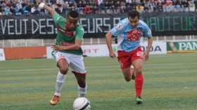 رؤساء أندية يطالبون بمعاقبة الفرق الرافضة لتسقيف أجور اللاعبين