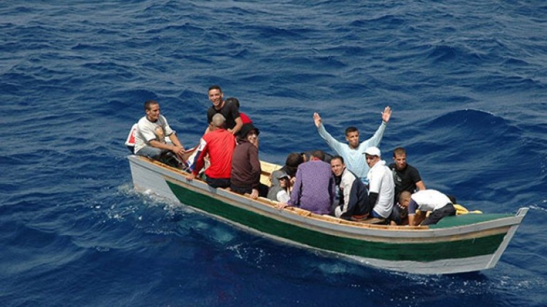 إحباط محاولة إبحار سري لـ14 شخصا بوهران