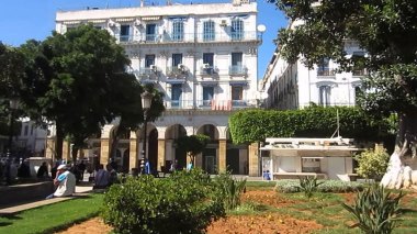 Les cambistes reviennent progressivement à Square !