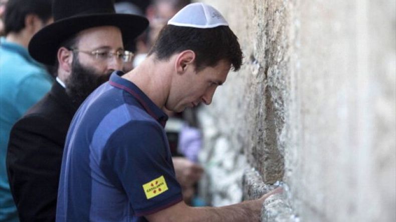 ميسي يختار إسما يهوديا لإبنه الجديد