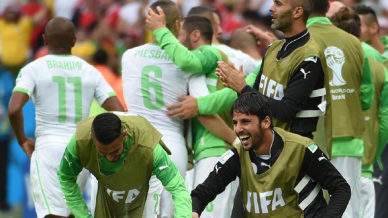 المحليون “يخلصو” بالدينار والمحترفون بالأورو والدولار