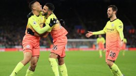 محرز يصنع انتصار مانشستر سيتي