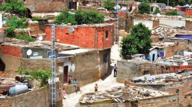 عائلات منكوبة في وهران تقتحم أقسام مدرسة خشية الغرق