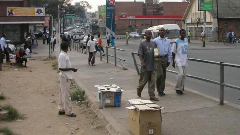إعتقال شخصين باعا تذاكر مباراة “مالاوي- الجزائر” في السوق السوداء
