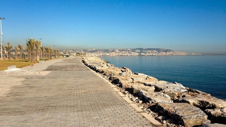 انتشال جثة الطفل مصطفى زرقة من شاطئ الصابلات