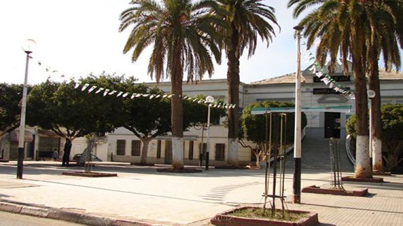وجبات فاخرة من ميزانية البلدية تجر “مير” مفتاح السابق إلى العدالة