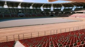 الملعب الجديد لِوهران بِبساط طبيعيّ في الرّبيع المقبل