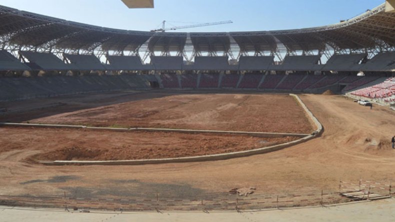 الملعب الجديد لِوهران أوشك أن يُدشّنَ