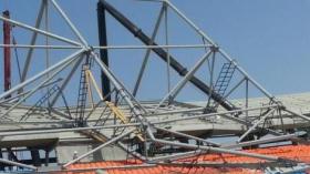 سقوط جزء من سقف ملعب جدة السعودية